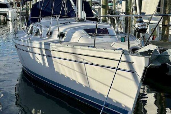 Catalina 385 Yacht For Sale
