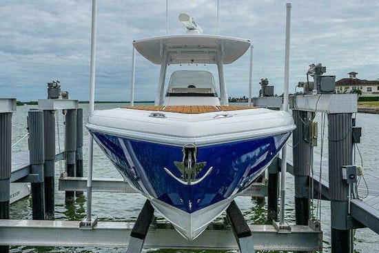 Intrepid 327CC Yacht For Sale