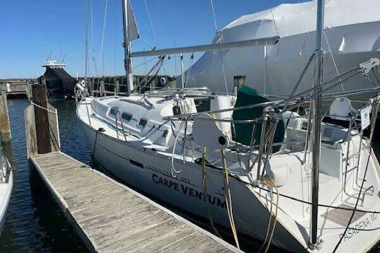 Beneteau 373 Yacht For Sale