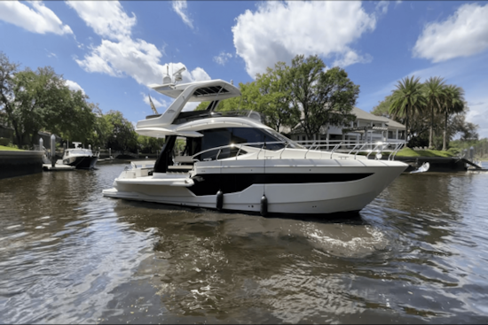 Galeon 500 FLY Yacht For Sale