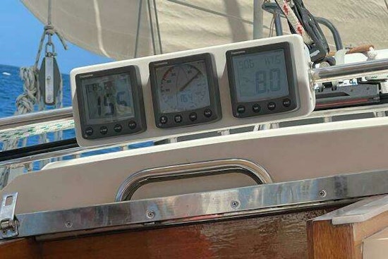 Passport 470 Yacht For Sale