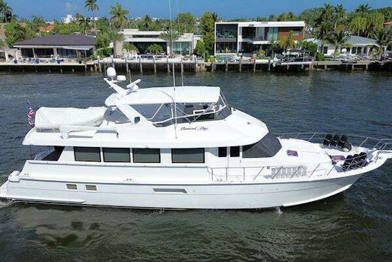 Hatteras Sport Deck Motor Yacht Yacht For Sale