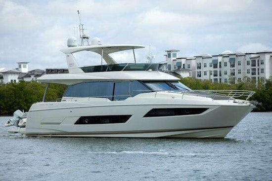 Prestige 680 Flybridge Yacht For Sale