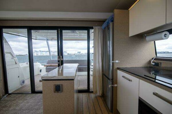 Prestige 680 Flybridge Yacht For Sale