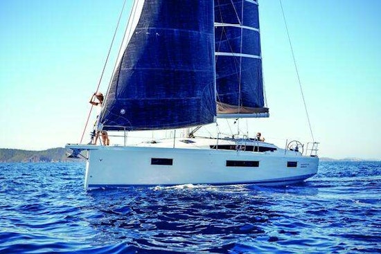 Jeanneau  Yacht For Sale
