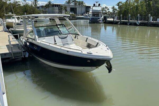 Chaparral 300 OSX Yacht For Sale
