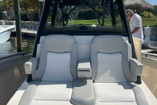 Scout 355 LXF CC Yacht For Sale