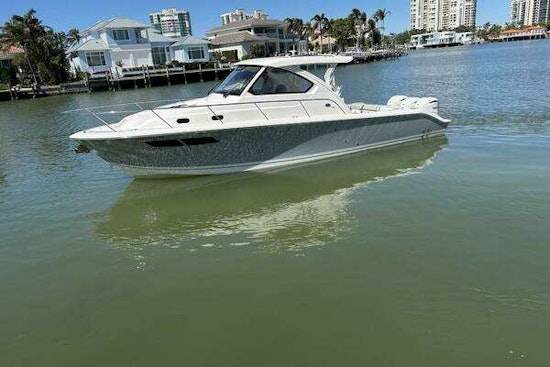 Pursuit 0S 355 Yacht For Sale