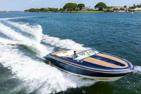 Chris-Craft Corsair 34 Yacht For Sale