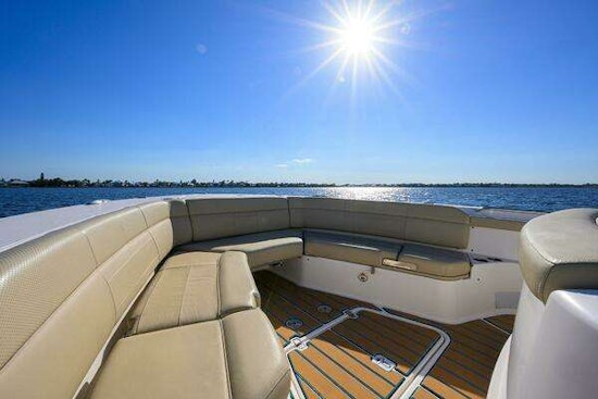 Pursuit S408 Yacht For Sale