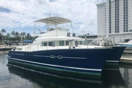 Lagoon Lagoon 43 PC Yacht For Sale