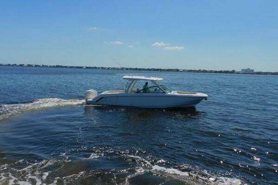 Boston Whaler  Yacht For Sale