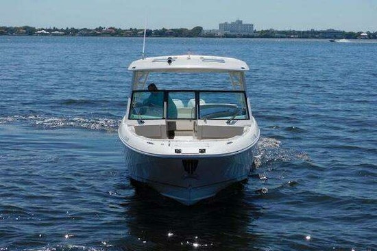 Boston Whaler  Yacht For Sale