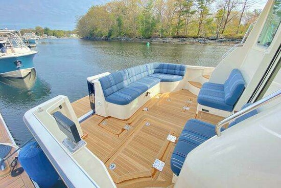 Sabre 40 Sedan Yacht For Sale