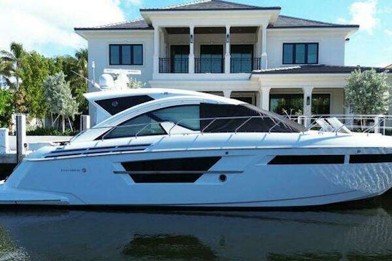 Cruisers Yachts 54 Cantius Yacht For Sale