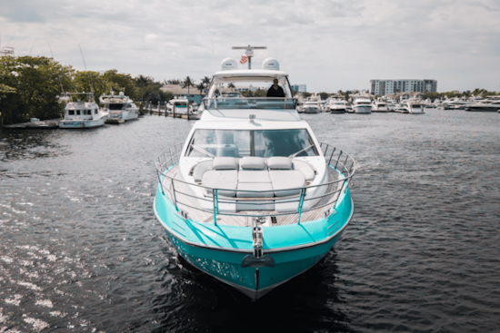 Azimut 55 FLYBRIDGE Yacht For Sale