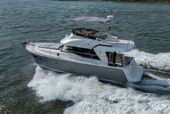 Beneteau Swift Trawler 35 Yacht For Sale