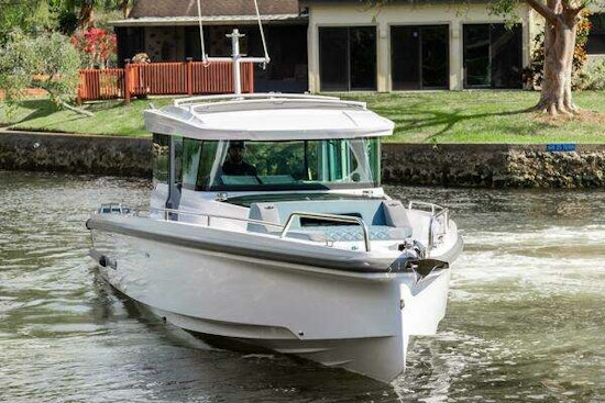 Axopar 37XC CROSS CABIN Yacht For Sale