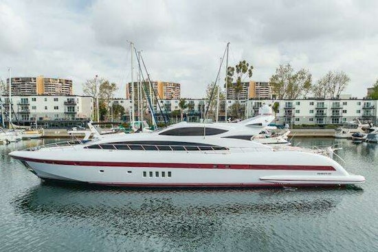 Mangusta 105 Sport Yacht For Sale