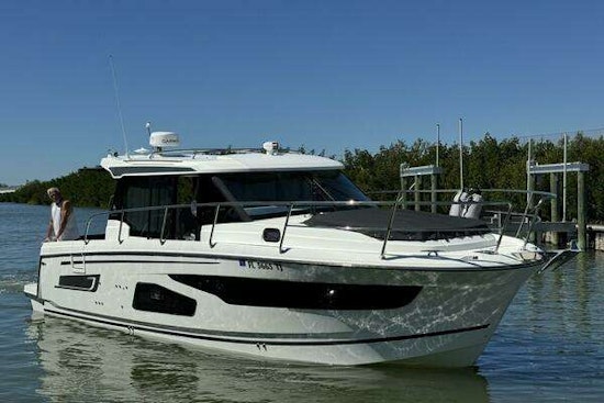Jeanneau 1095 NC Yacht For Sale