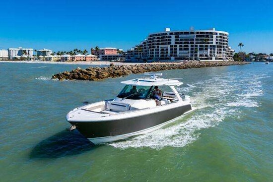 Tiara Yachts 38 LS Yacht For Sale