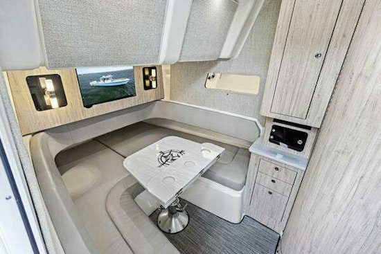 Regulator 41 Center Console Yacht For Sale