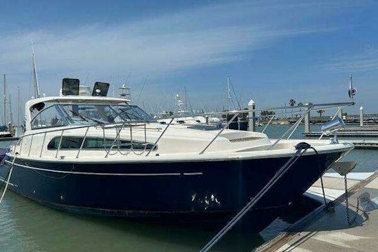 Chris-Craft Roamer 40 Yacht For Sale