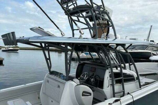 Nor-Tech 390 Sport Yacht For Sale
