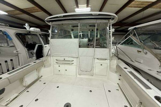 Boston Whaler 345 Conquest Yacht For Sale