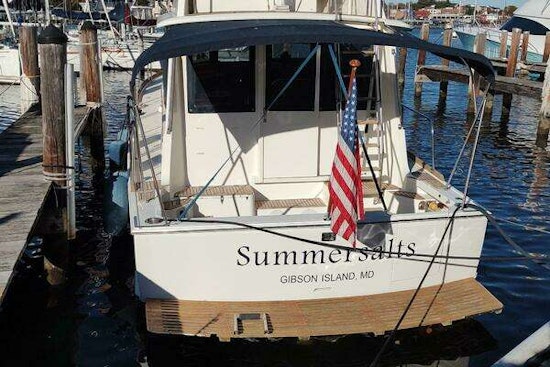Grand Banks Eastbay 40 Flybridge Yacht For Sale