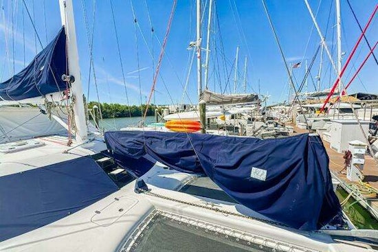 Manta  Yacht For Sale