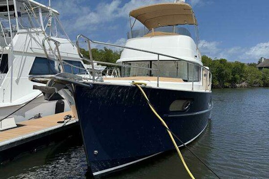 Beneteau 44 Swift Trawler Yacht For Sale