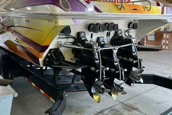 Fountain 47 Lightning Yacht For Sale