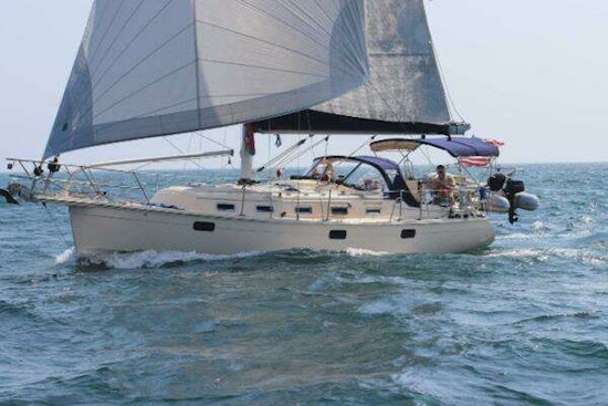 Island Packet 349 Yacht For Sale