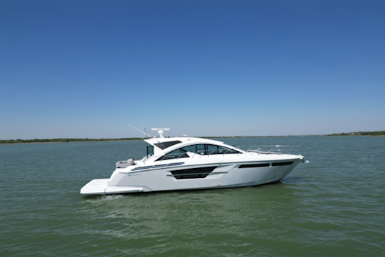 Cruisers Yachts 54 CANTIUS Yacht For Sale