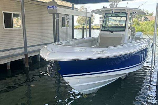Boston Whaler  Yacht For Sale