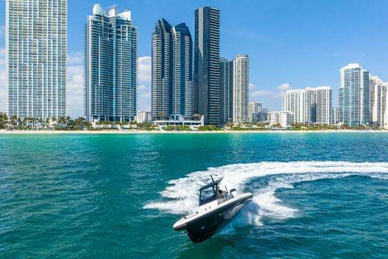 Technohull GTX Yacht For Sale