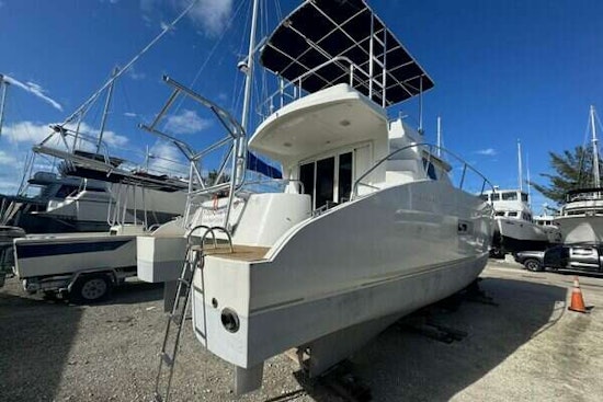 Fountaine Pajot  Yacht For Sale