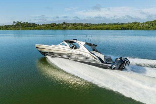 Mystic M5200 Yacht For Sale