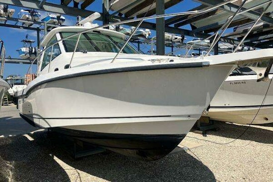 Boston Whaler 345 Conquest Yacht For Sale