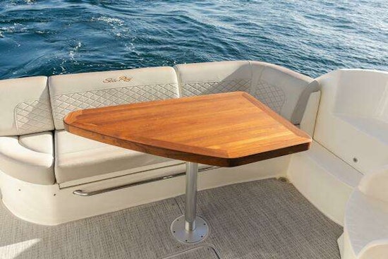 Sea Ray 51 Flybridge Yacht For Sale