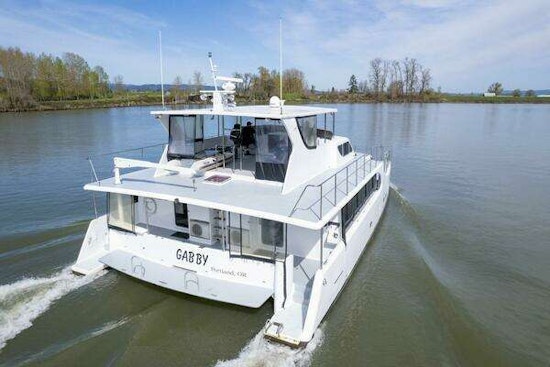 Pedigree Cat 525 Power Cat Yacht For Sale