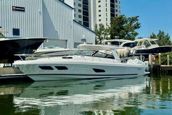 Intrepid 438 Evolution Yacht For Sale