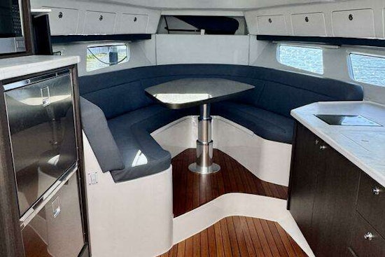 Intrepid 438 Evolution Yacht For Sale
