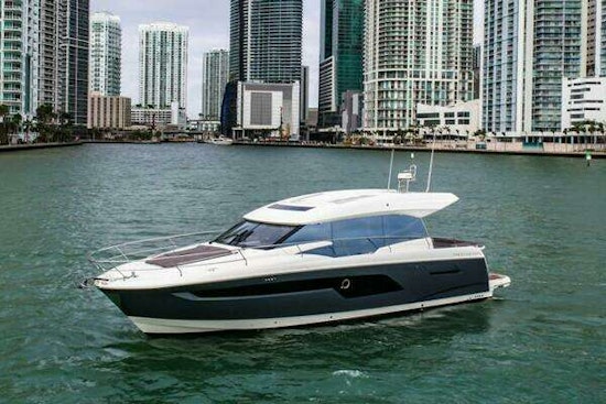 Prestige 520S Yacht For Sale