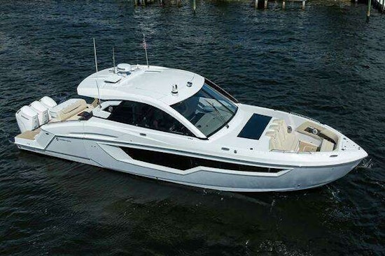 Cruisers GLS-OB Yacht For Sale