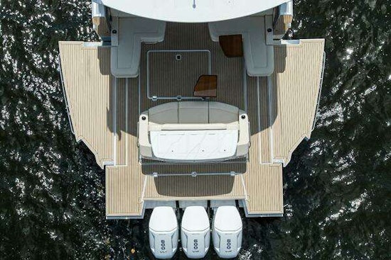 Cruisers GLS-OB Yacht For Sale