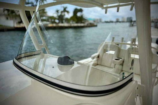 Regulator 34 Center Console Yacht For Sale
