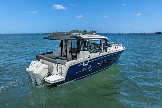 Jeanneau NC 1095 Yacht For Sale