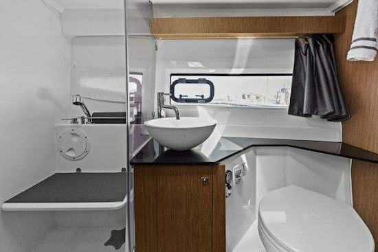 Jeanneau NC 1095 Fly Yacht For Sale